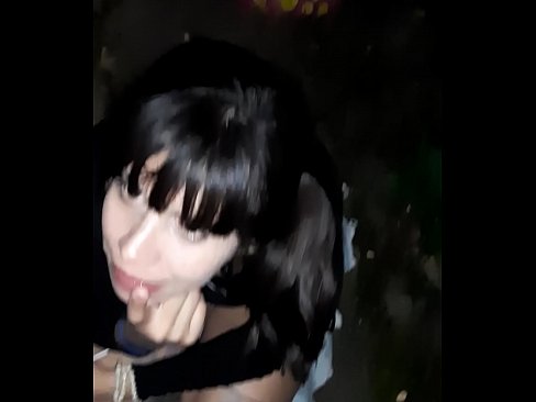 ❤️ Na ulici natečen penis u zamjenu za slatkiše Super porno na hr.zoomporno.ru ﹏